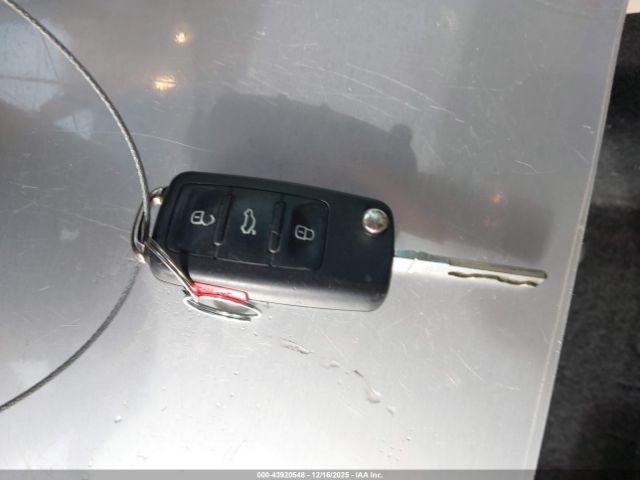 2016 VOLKSWAGEN TIGUAN WVGBV7AX0GW587009 Photo 10