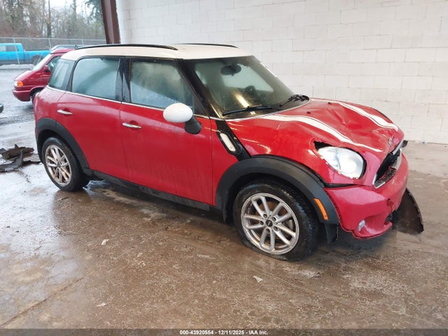 2015 MINI COUNTRYMAN WMWZB3C50FWR45995 Photo 0