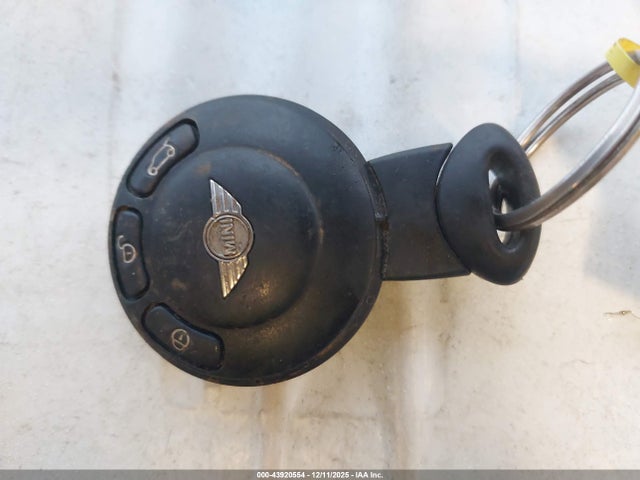 2015 MINI COUNTRYMAN WMWZB3C50FWR45995 Photo 10