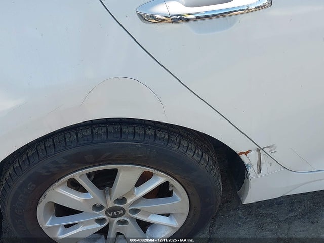 5XXGT4L33GG057532 KIA Optima Lx