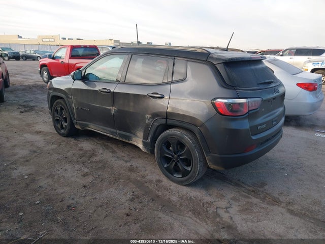3C4NJCBB3JT462432 Jeep Compass Altitude Fwd