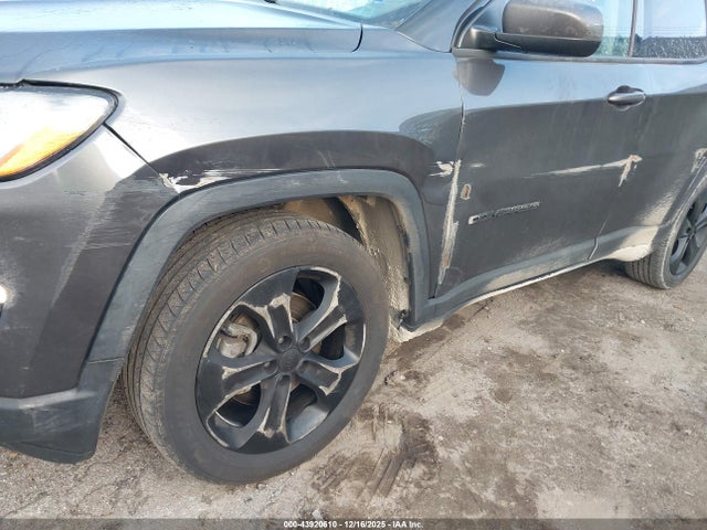 3C4NJCBB3JT462432 Jeep Compass Altitude Fwd