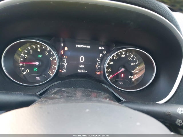 3C4NJCBB3JT462432 Jeep Compass Altitude Fwd