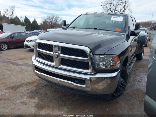 43920651 :رقم المزاد ، 3C63RRGL3JG120385 vin ، 2018 Ram 3500 Tradesman  4x4 8' Box مزاد بيع