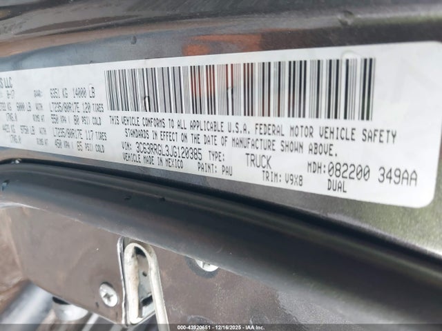 43920651 :رقم المزاد ، 3C63RRGL3JG120385 vin ، 2018 Ram 3500 Tradesman  4x4 8' Box مزاد بيع