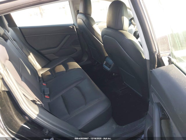 2018 TESLA MODEL 3 5YJ3E1EA0JF165765 Photo 7