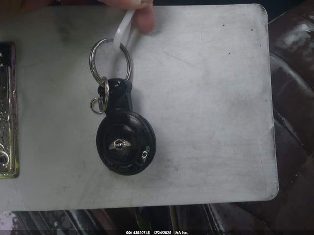 2009 MINI JOHN COOPER WORKS CLUBMAN WMWMM93539TF99215 Photo 10