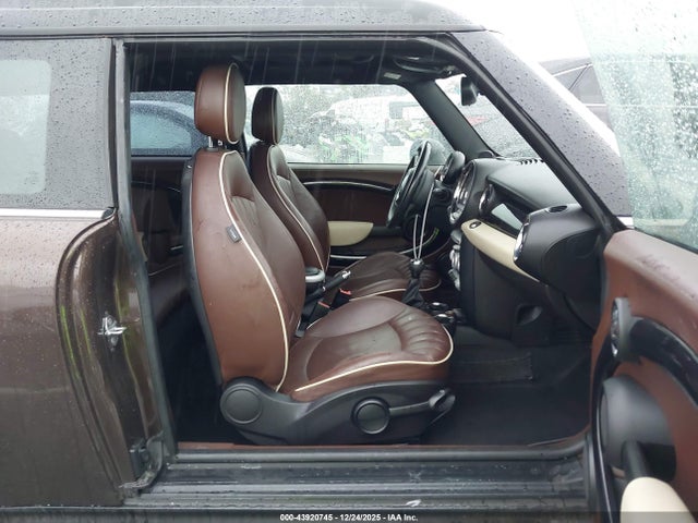 2009 MINI JOHN COOPER WORKS CLUBMAN WMWMM93539TF99215 Photo 4