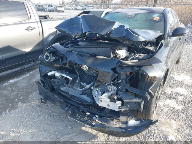 2022 ALFA ROMEO GIULIA ZARFANBN6N7655135 Photo 5