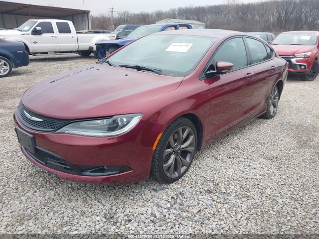 43920790 :رقم المزاد ، 1C3CCCBB2FN693478 vin ، 2015 Chrysler 200 S مزاد بيع
