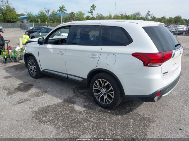 2016 MITSUBISHI OUTLANDER JA4AD3A36GZ063557 Photo 2
