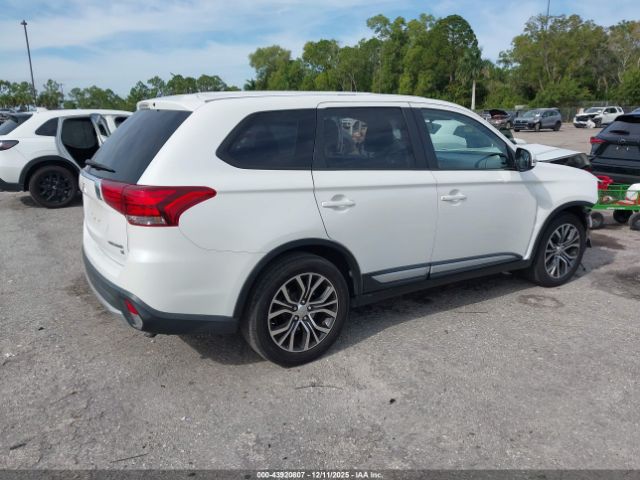 2016 MITSUBISHI OUTLANDER JA4AD3A36GZ063557 Photo 3