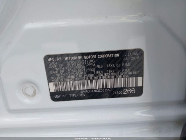 2016 MITSUBISHI OUTLANDER JA4AD3A36GZ063557 Photo 8