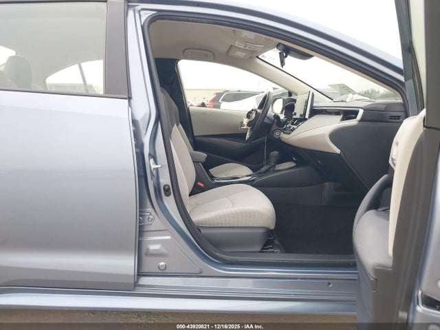 JTDEPRAE1LJ014066 Toyota COROLLA LE