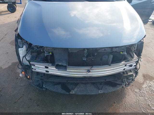 JTDEPRAE1LJ014066 Toyota COROLLA LE