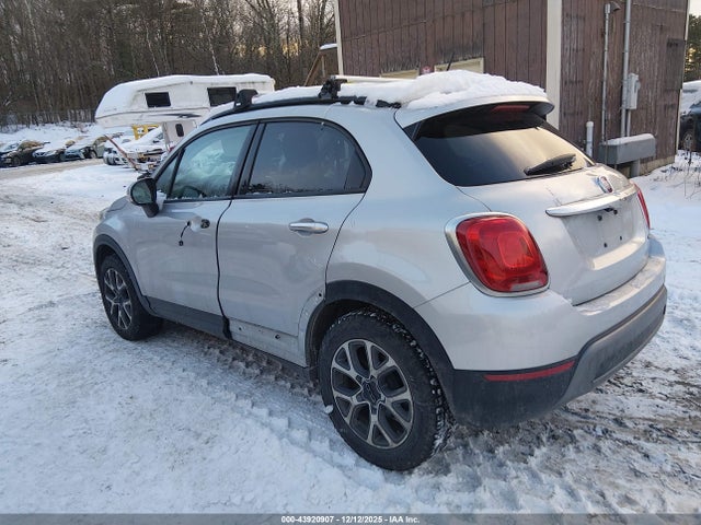 2016 FIAT 500X ZFBCFYCT0GP376315 Photo 2
