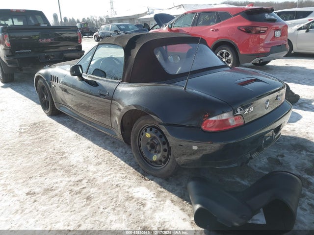 2001 BMW Z3 WBACN33421LK46169 Photo 2