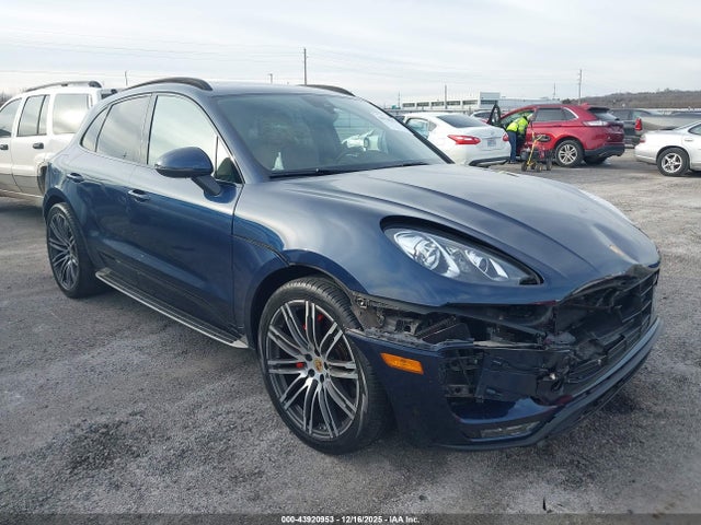 Продажа на аукционе авто 2016 Porsche Macan Turbo, vin: WP1AF2A51GLB93811, номер лота: 43920953