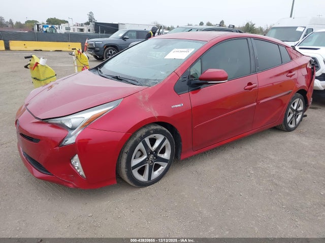 JTDKARFU8G3508892 Toyota Prius Three Touring