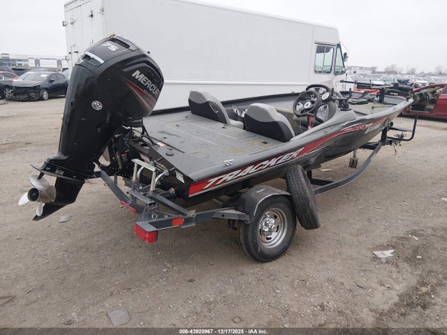 43920967 :رقم المزاد ، BUJ52307L617 vin ، 2017 Tracker 17' مزاد بيع