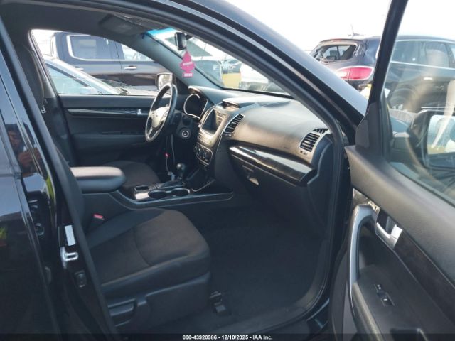 2014 KIA SORENTO 5XYKT3A63EG454099 Photo 4