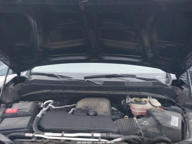 3GCPYBEK5MG238988 Chevrolet Silverado 1500 4wd Short Bed Custom