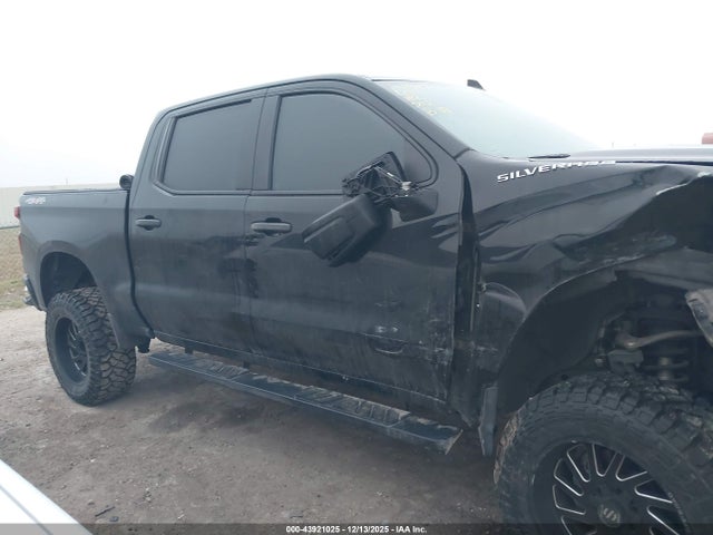 3GCPYBEK5MG238988 Chevrolet Silverado 1500 4wd Short Bed Custom