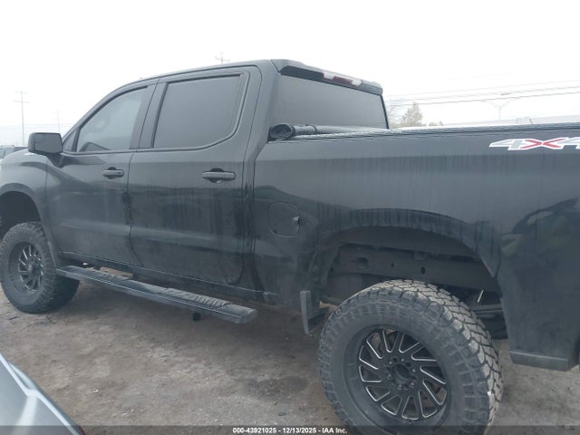 3GCPYBEK5MG238988 Chevrolet Silverado 1500 4wd Short Bed Custom