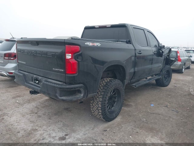 3GCPYBEK5MG238988 Chevrolet Silverado 1500 4wd Short Bed Custom
