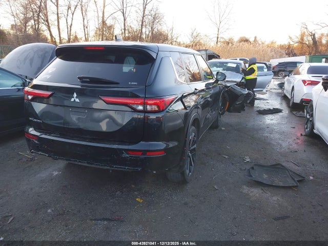 2022 MITSUBISHI OUTLANDER JA4J4TA82NZ013635 Photo 3
