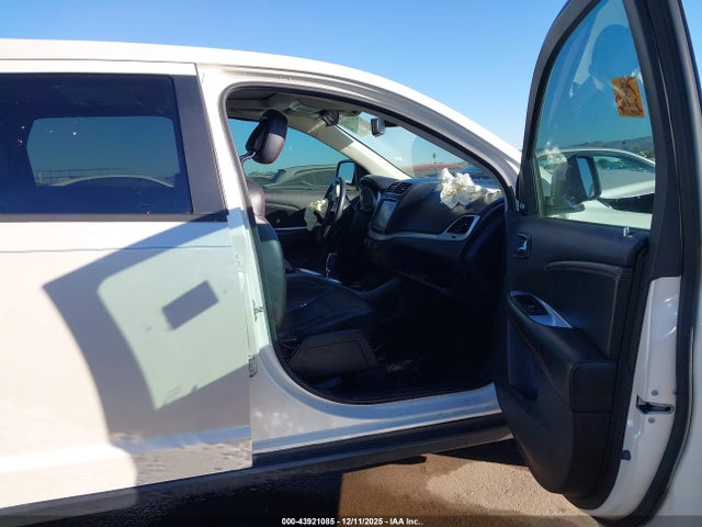 3C4PDCEG9JT528019 Dodge JOURNEY GT