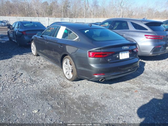 2019 AUDI A5 WAUENCF56KA057941 Photo 2