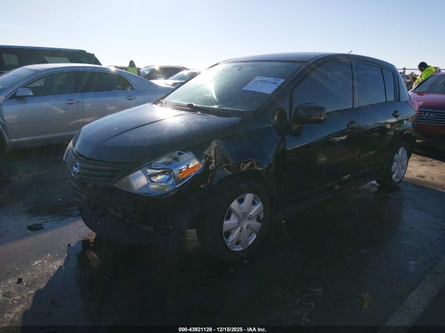 Продажа на аукционе авто 2011 Nissan Versa 1.8s, vin: 3N1BC1CPXBL445790, номер лота: 43921128