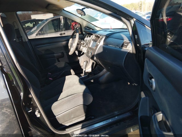Продажа на аукционе авто 2011 Nissan Versa 1.8s, vin: 3N1BC1CPXBL445790, номер лота: 43921128