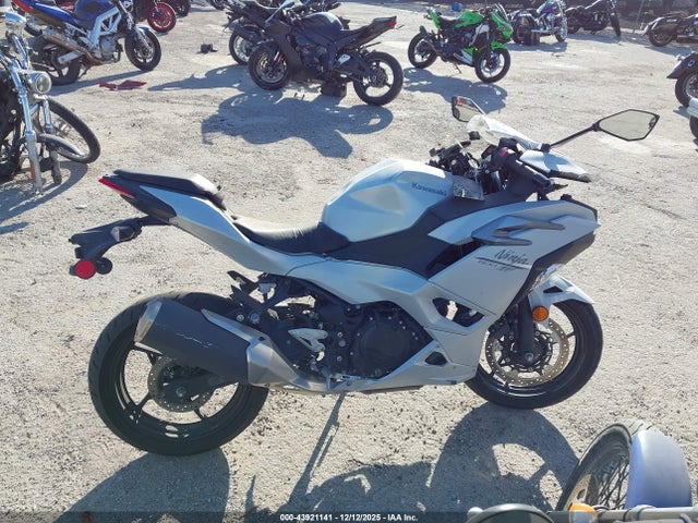 Kawasaki EX500 2024 ML5EXGG1XRDA27833 Image 11
