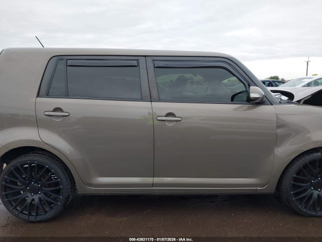 Scion XB 2014 JTLZE4FE9EJ059346 Image 13