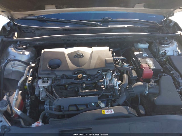 Продаж на аукціоні авто 2019 Toyota Camry Le, vin: 4T1B11HK6KU819247, номер лоту: 43921174
