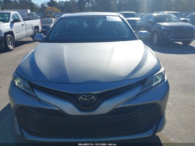 Продаж на аукціоні авто 2019 Toyota Camry Le, vin: 4T1B11HK6KU819247, номер лоту: 43921174