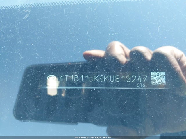 Продаж на аукціоні авто 2019 Toyota Camry Le, vin: 4T1B11HK6KU819247, номер лоту: 43921174