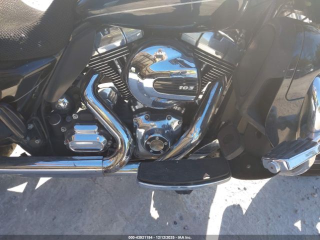 2015 HARLEY-DAVIDSON FLHTKL 1HD1KKL19FB684363 Photo 7