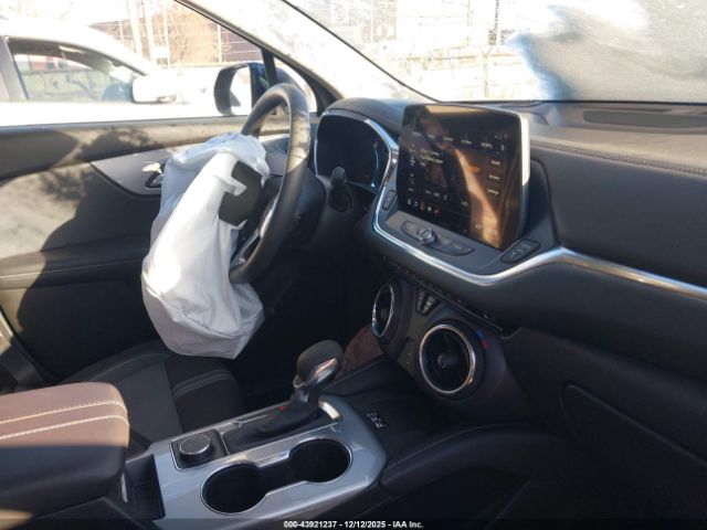 2024 CHEVROLET BLAZER 3GNKBCR48RS148047 Photo 4
