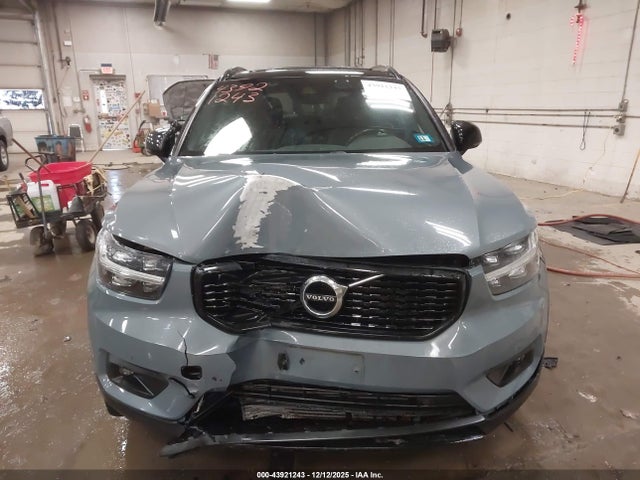 2020 VOLVO XC40 YV4162UM7L2183978 Photo 5