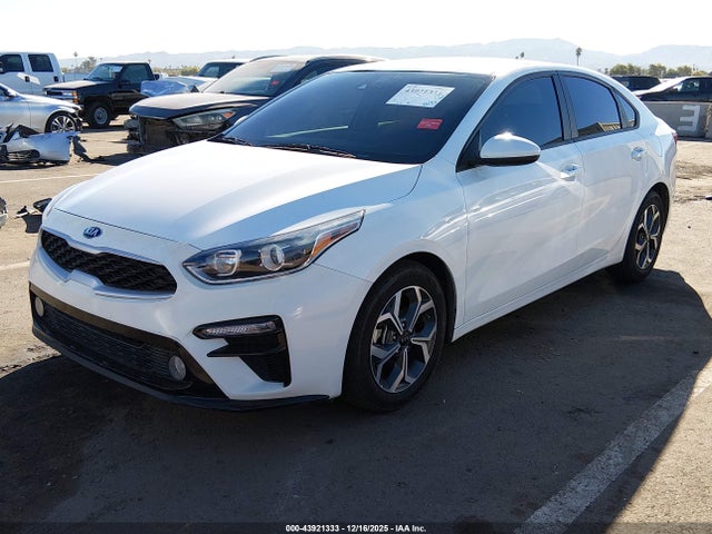 3KPF24AD6ME340165 KIA Forte Lxs