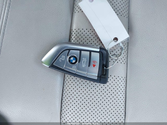 2021 BMW X6 5UXCY6C07M9E34441 Photo 10