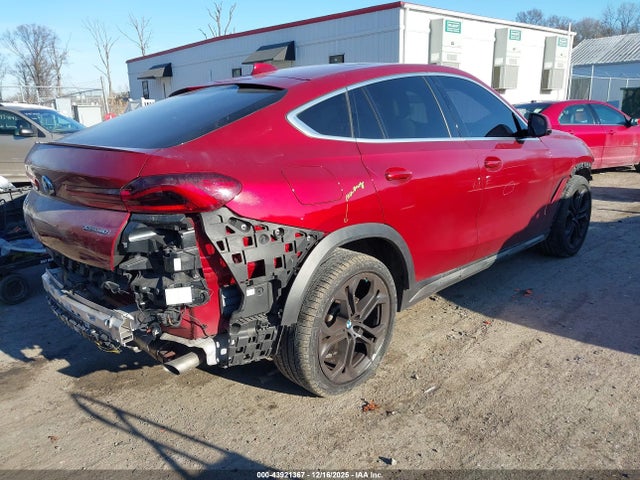 2021 BMW X6 5UXCY6C07M9E34441 Photo 3