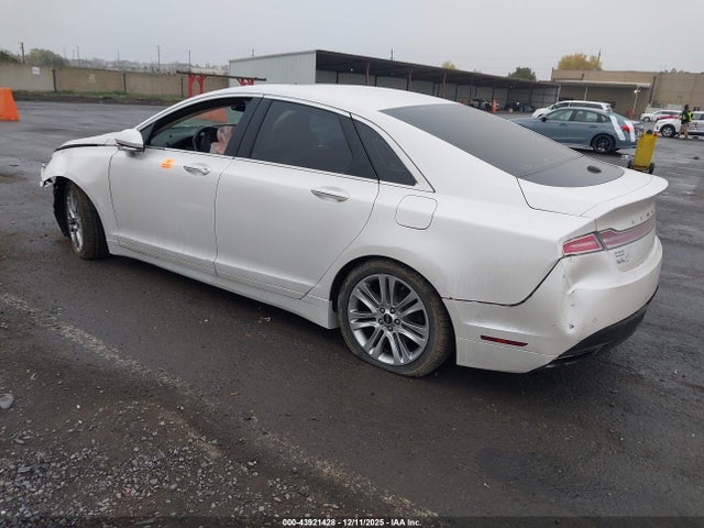 3LN6L2J98FR607231 Lincoln MKZ