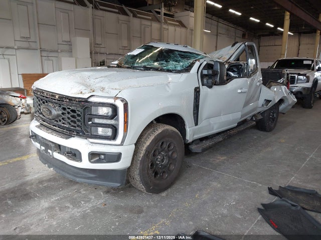 Ford F-350 Xlt 2025 1FT8W3BN0SEC53434 Image 2