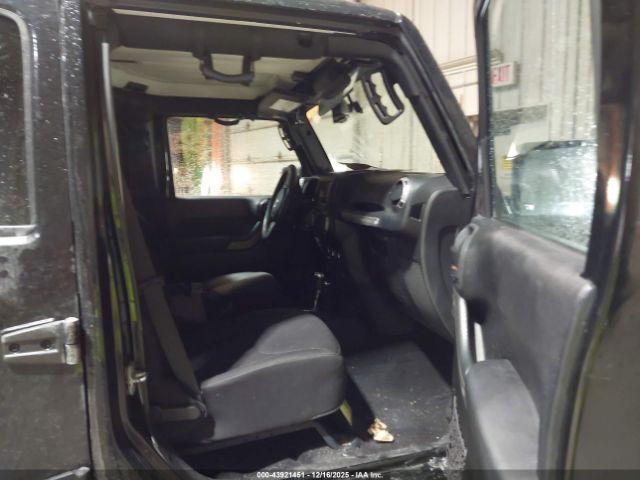 2014 JEEP WRANGLER UNLIMITED 1C4BJWDG4EL129591 Photo 4