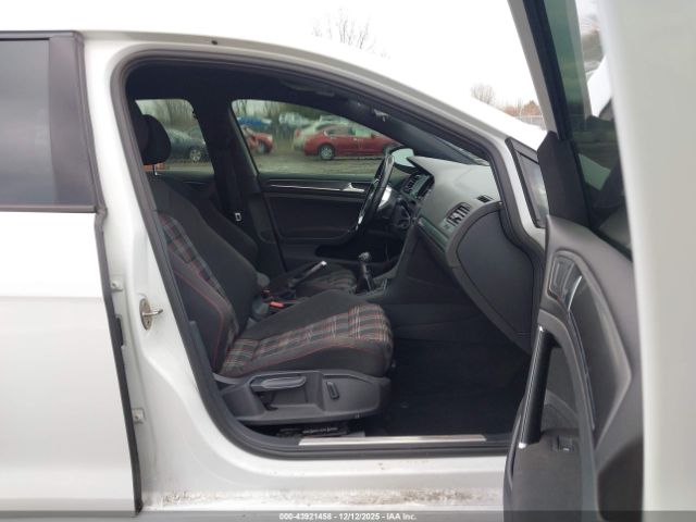 2018 VOLKSWAGEN GOLF GTI 3VW547AU2JM251053 Photo 4