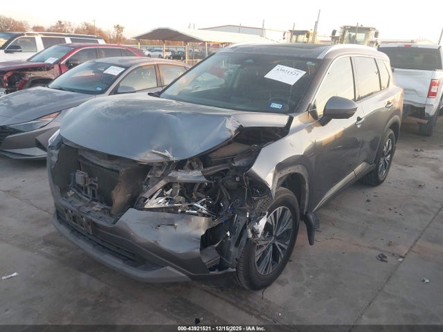 5N1AT3BA6MC690971 Nissan Rogue Sv Fwd